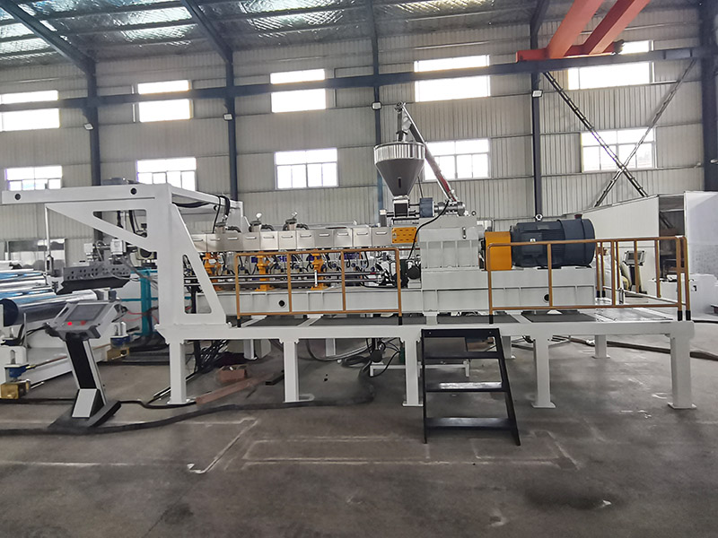 Twin screw extruder