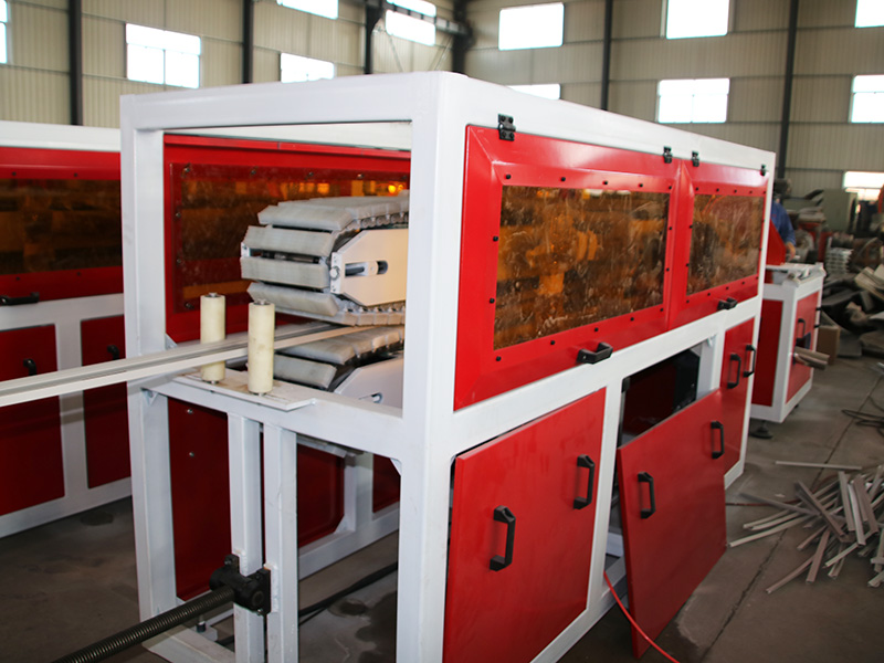 PVC Window Door Plastic Profile Machinery Haul-off machine