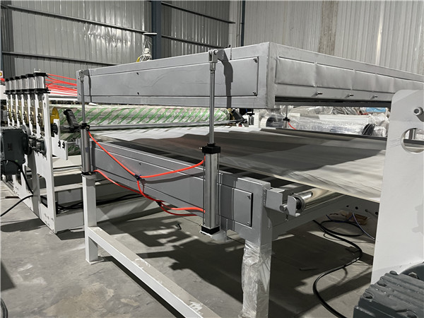 PP PC hollow sheet machine (5)