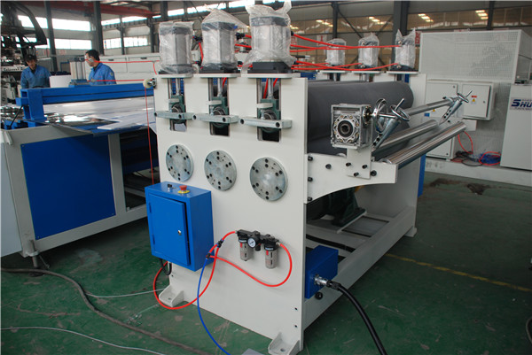 PP PC hollow sheet machine (6)