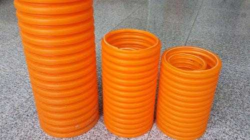 Máquina para fabricar tubos corrugados de PVC (3)